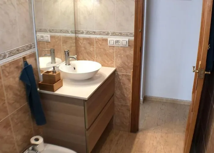 Huebsche Erdgeschosswohnung Mit Grossem Garten By Interhome Apartment