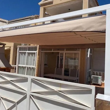 Huebsche Erdgeschosswohnung Mit Grossem Garten By Interhome Apartament Torrevieja